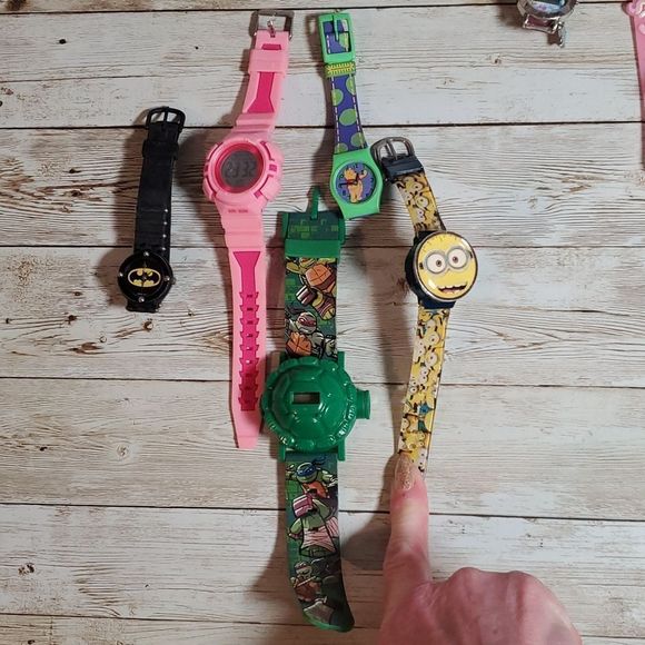 26‎ Different Kids Children's Character Watches Huge Lot Wristwatches NO OFFERS - Picture 2 of 5